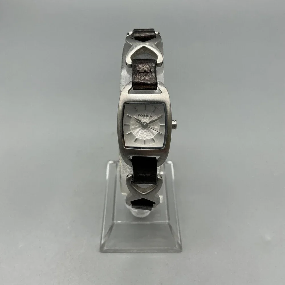 Fossil F2 ES-1645 Womens Watch 17mm Steel Brown Leather Band New Battery 7.25
